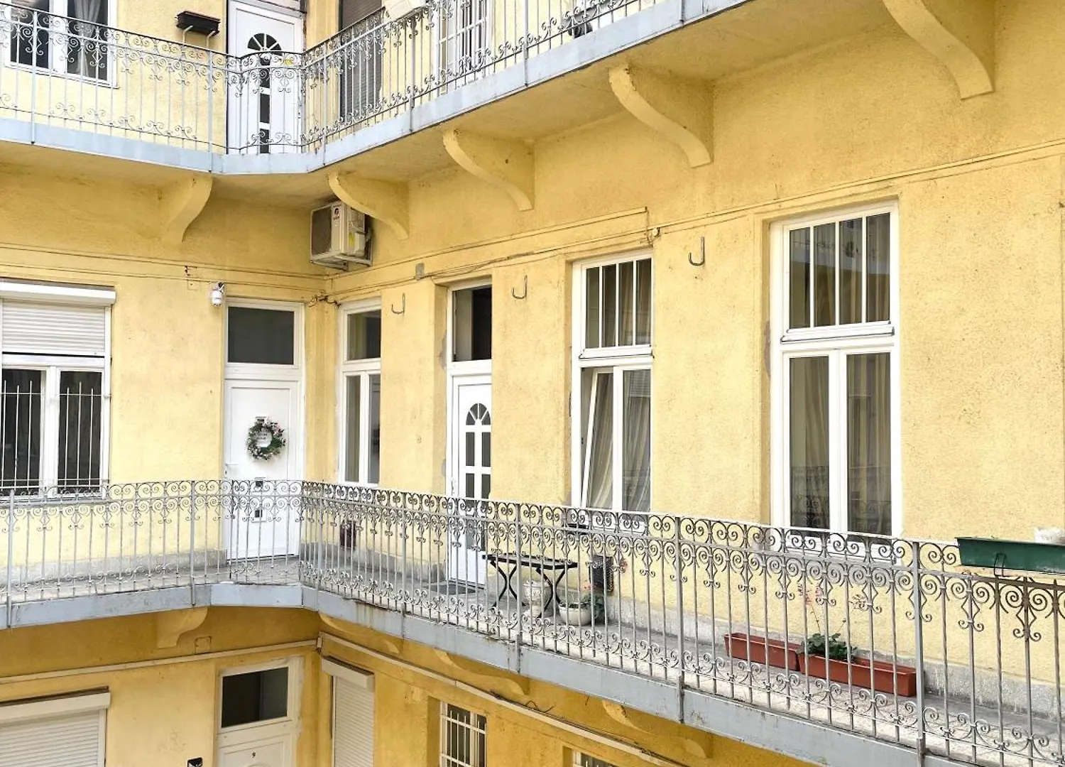 Διαμέρισμα Very Warm Nature Home Near Gozsdu With Free Air Conditioner Free Coffee Βουδαπέστη Ουγγαρία
